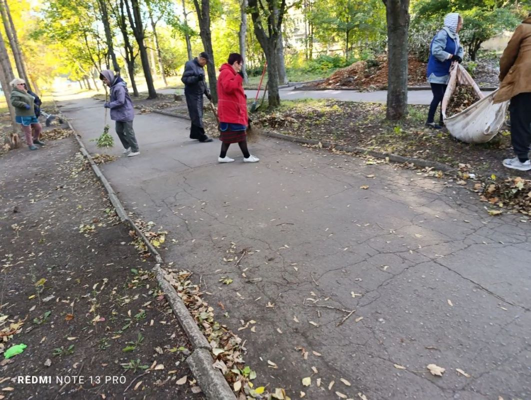 К субботнику присоединились предприятия и учреждения Кировского внутригородского района города Донецк! К субботнику присоединились предприятия и учреждения Кировского внутригородского района города Донецк!