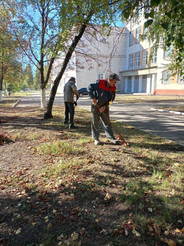 К субботнику присоединились предприятия и учреждения Кировского внутригородского района города Донецк! К субботнику присоединились предприятия и учреждения Кировского внутригородского района города Донецк!