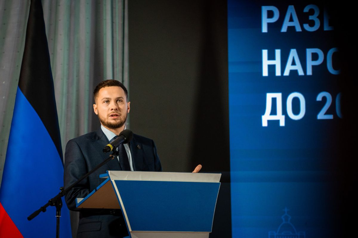 Кирилл Макаров: Нам не нужны новые квартиры, если в них некому жить Кирилл Макаров: Нам не нужны новые квартиры, если в них некому жить
