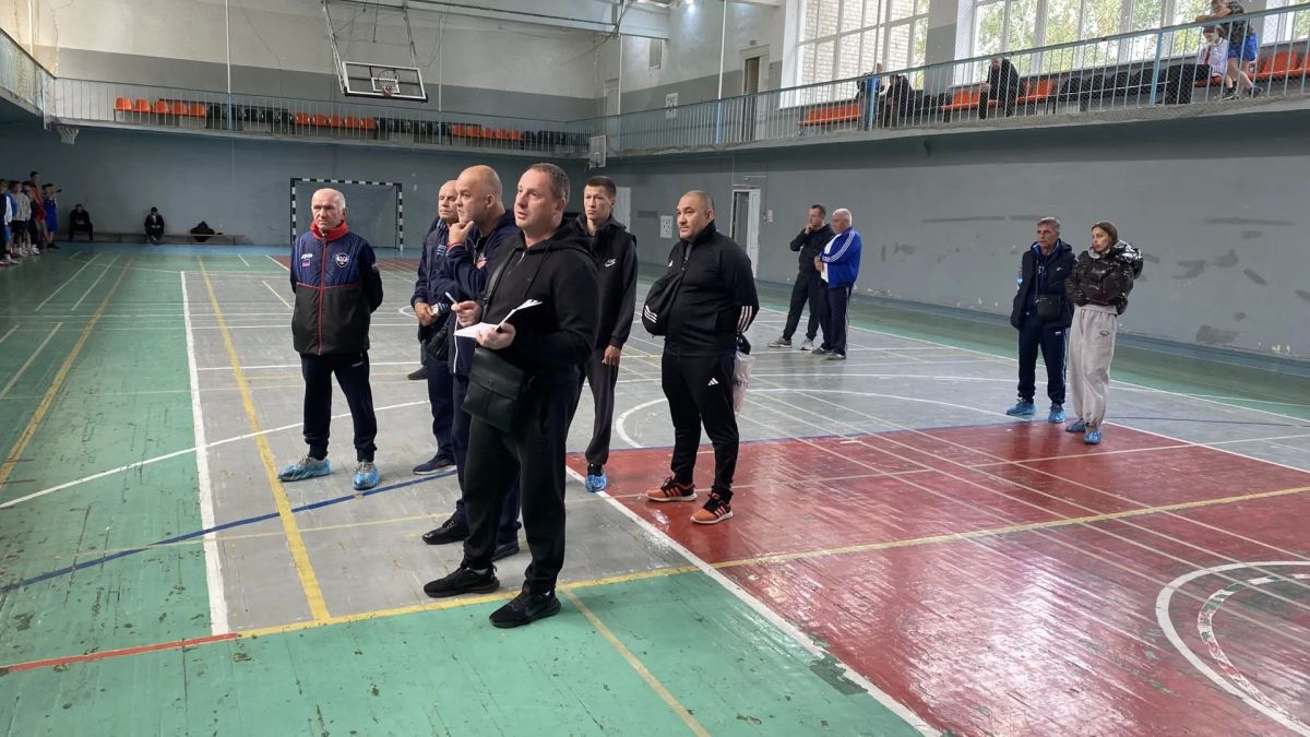 БОКС ОБЪЕДИНЯЕТ! 3 октября 2026 года на базе СК «ТРУБНИК» г.о. Харцызск прошла совместная тренировка по боксу в рамках подготовки к Всероссийским соревнованиям на призы РФСО «Спартак» среди юношей и юниоров, посвящённым... БОКС ОБЪЕДИНЯЕТ! 3 октября 2026 года на базе СК «ТРУБНИК» г.о. Харцызск прошла совместная тренировка по боксу в рамках подготовки к Всероссийским соревнованиям на призы РФСО «Спартак» среди юношей и юниоров, посвящённым...