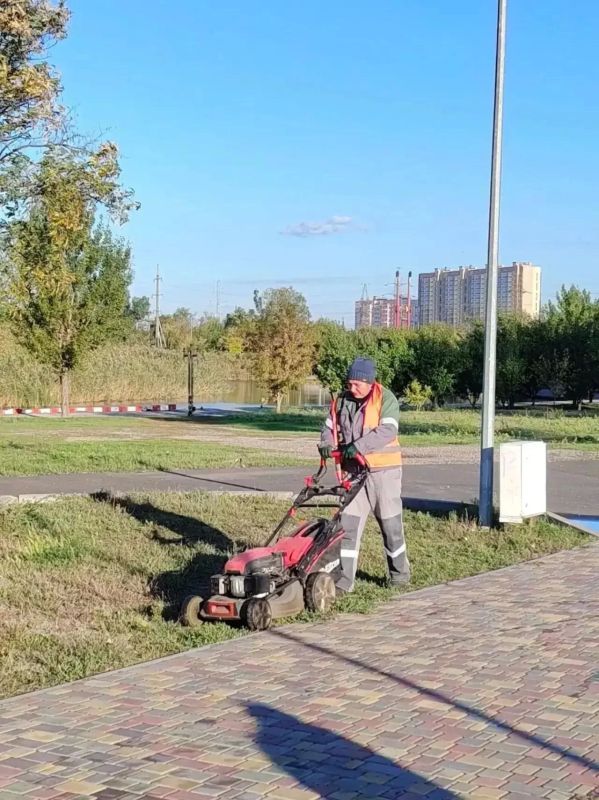 Мариупольские коммунальщики подвели итоги работы за 3—4 октября Мариупольские коммунальщики подвели итоги работы за 3—4 октября