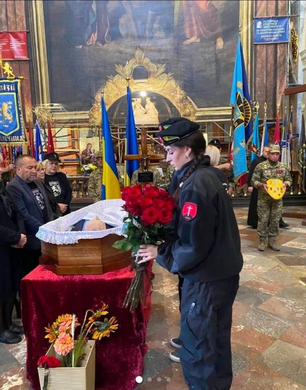 Во Львове с почестями похоронен еще один нацистский преступник — Зенон Врублевский, член дивизии СС "Галичина"