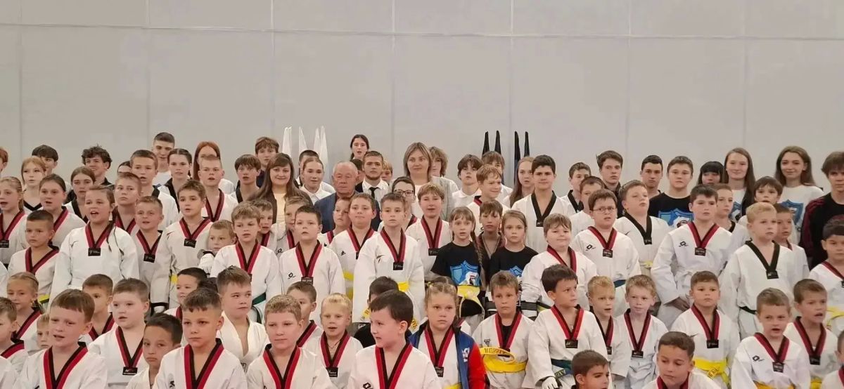 Подвожу итоги недели.. В спортивной школе № 5 прошел открытый турнир по тхэквондо в рамках проекта «Детский спорт». Посвятили его Году единства народов России. Рада видеть, как спорт объединяет людей — это всегда вдохновляет Подвожу итоги недели.. В спортивной школе № 5 прошел открытый турнир по тхэквондо в рамках проекта «Детский спорт». Посвятили его Году единства народов России. Рада видеть, как спорт объединяет людей — это всегда вдохновляет