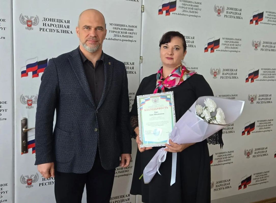 День учителя — это не просто дата в календаре, это праздник людей, чья работа определяет завтрашний день нашей страны День учителя — это не просто дата в календаре, это праздник людей, чья работа определяет завтрашний день нашей страны