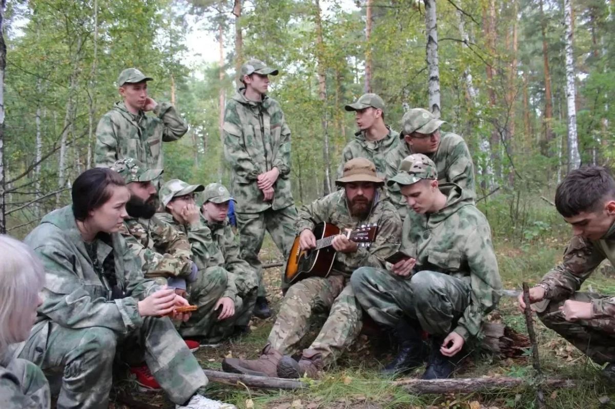 Мариупольские ребята приняли участие в сборах «Тигра» в Пензенской области Мариупольские ребята приняли участие в сборах «Тигра» в Пензенской области