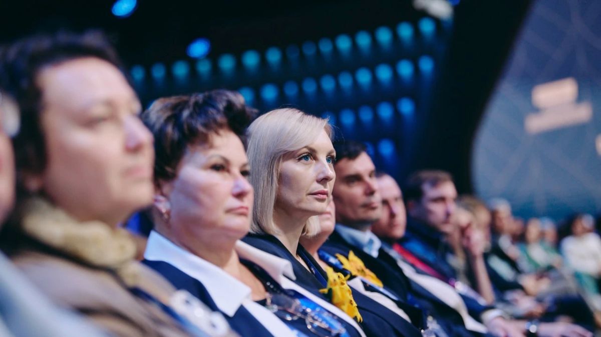 В Москве завершились VI Всероссийский форум классных руководителей и I Форум директоров школ В Москве завершились VI Всероссийский форум классных руководителей и I Форум директоров школ