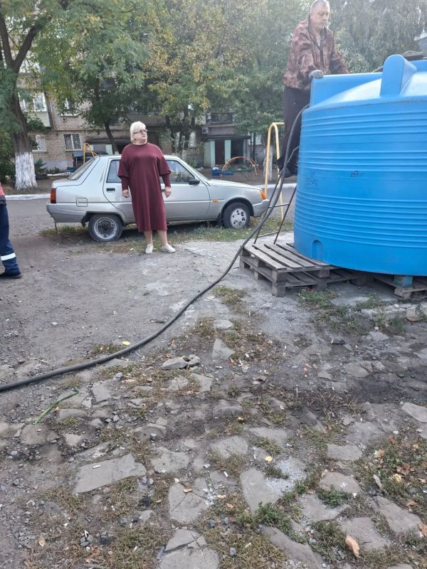 Мониторинг подвоза воды. Елена Петрухина, председатель Снежнянского городского совета ДНР первого созыва, фракции Всероссийской политической партии «Единая Россия», с целью контроля соблюдения графика подвоза воды сделала...