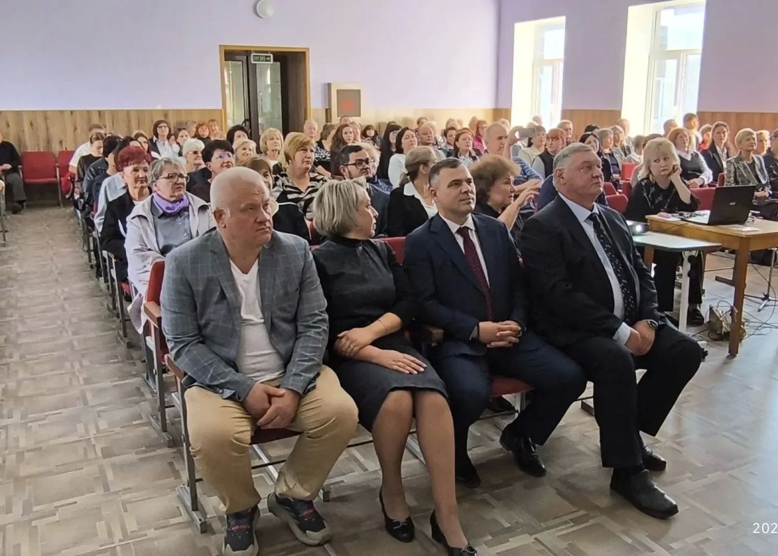 Константин Масников: Сегодня Горловский медицинский колледж отметил 65-летие Константин Масников: Сегодня Горловский медицинский колледж отметил 65-летие