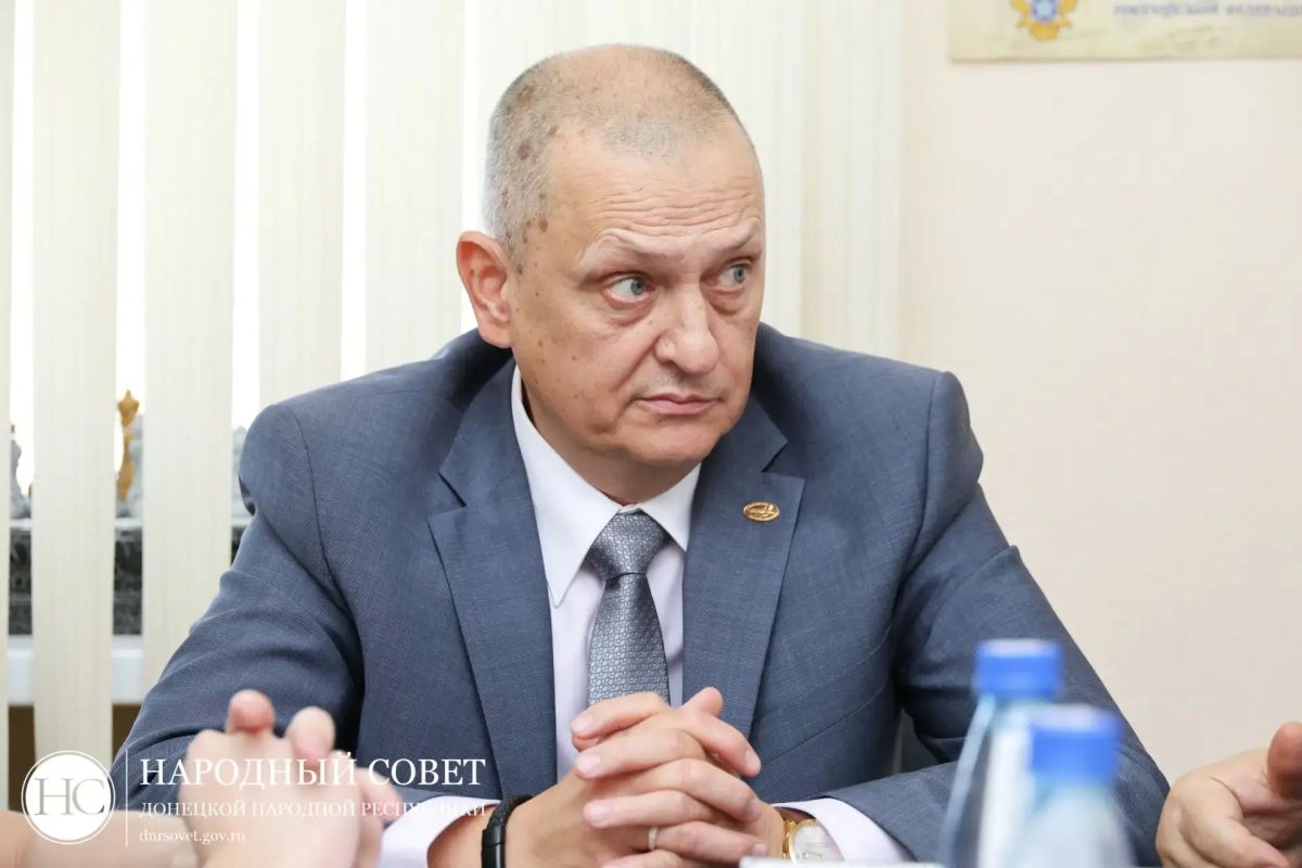 Вопросы господдержки казачества обсудили депутаты Народного Совета ДНР от Единой России Вопросы господдержки казачества обсудили депутаты Народного Совета ДНР от Единой России