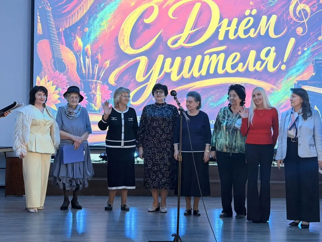 5 октября в ДШИ «Симфония Приморья» прошла юмористическая программа «И в шутку, и всерьёз», посвящённая Дню учителя 5 октября в ДШИ «Симфония Приморья» прошла юмористическая программа «И в шутку, и всерьёз», посвящённая Дню учителя