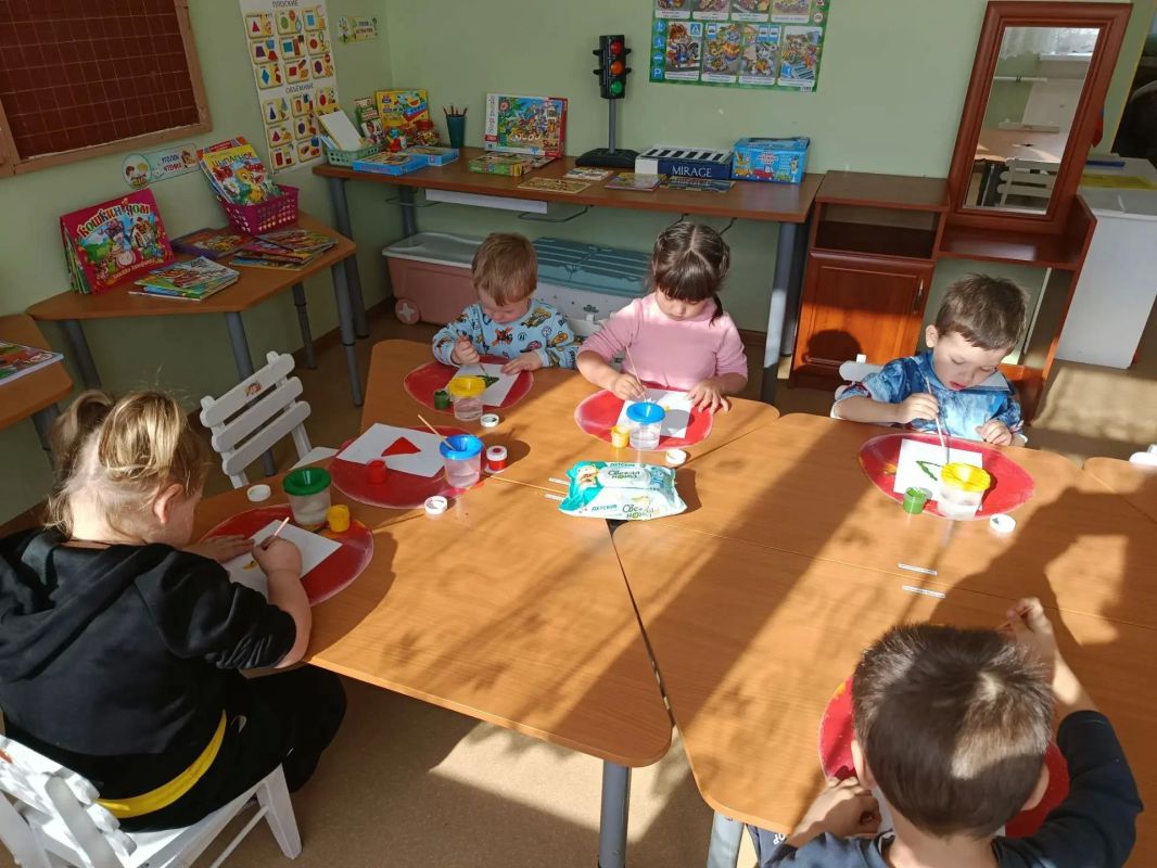 Если тебе станет грустно и одиноко, ты всегда можешь… нарисовать друга Если тебе станет грустно и одиноко, ты всегда можешь… нарисовать друга