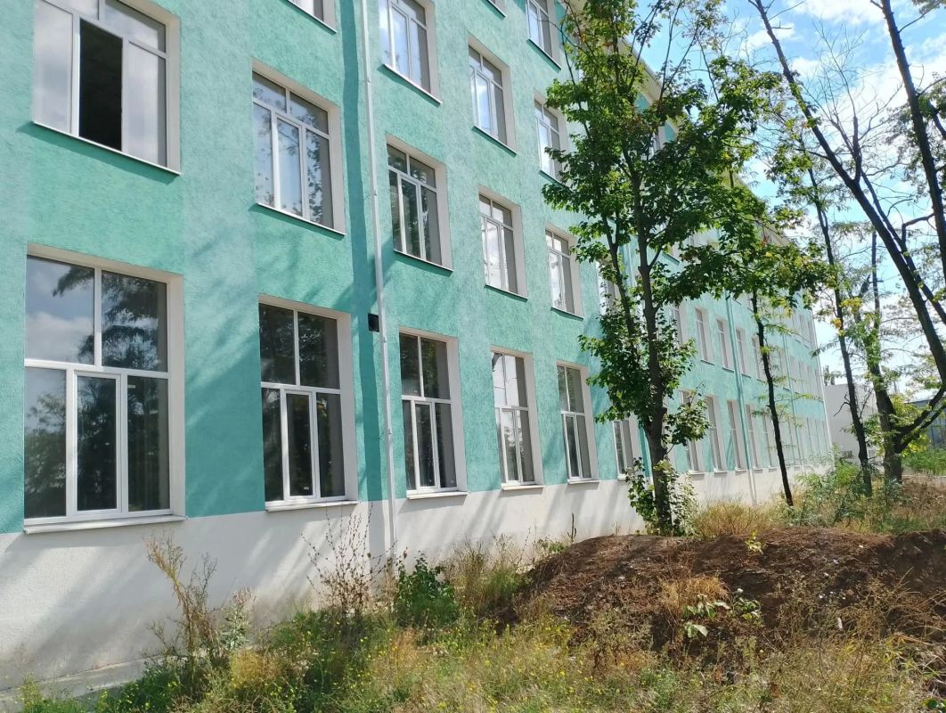 Восстановление Мариупольского электромеханического техникума на ул. Зелинского Восстановление Мариупольского электромеханического техникума на ул. Зелинского