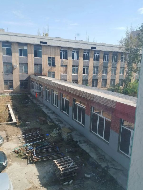 Восстановление Мариупольского электромеханического техникума на ул. Зелинского Восстановление Мариупольского электромеханического техникума на ул. Зелинского