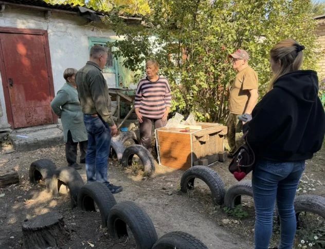 Сегодня, 7 октября, по поручению Главы ДНР Дениса Пушилина, первый заместитель руководителя Управы Кировского внутригородского района Администрации городского округа Макеевка Донецкой Народной Республики Андрей Коренев... Сегодня, 7 октября, по поручению Главы ДНР Дениса Пушилина, первый заместитель руководителя Управы Кировского внутригородского района Администрации городского округа Макеевка Донецкой Народной Республики Андрей Коренев...