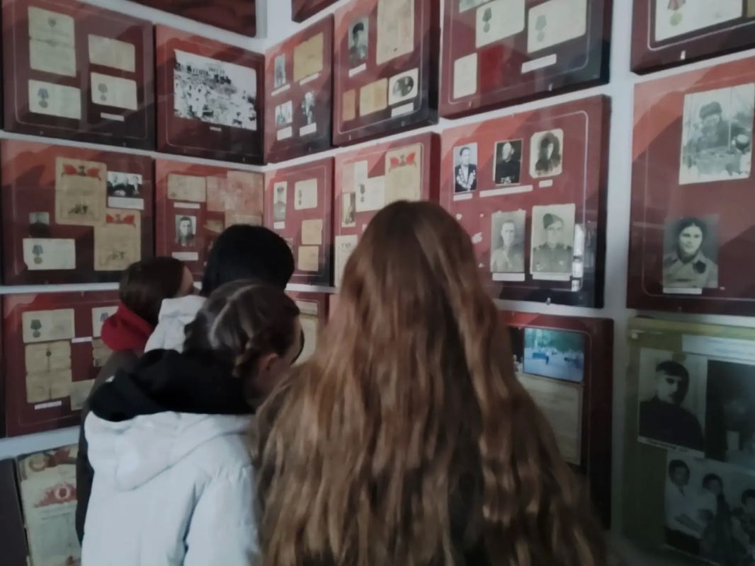 Музей моей Родины. Юнармеецы ВПК "Гвардеец" приняли участие в акции "Музей моей Родины" Музей моей Родины. Юнармеецы ВПК "Гвардеец" приняли участие в акции "Музей моей Родины"