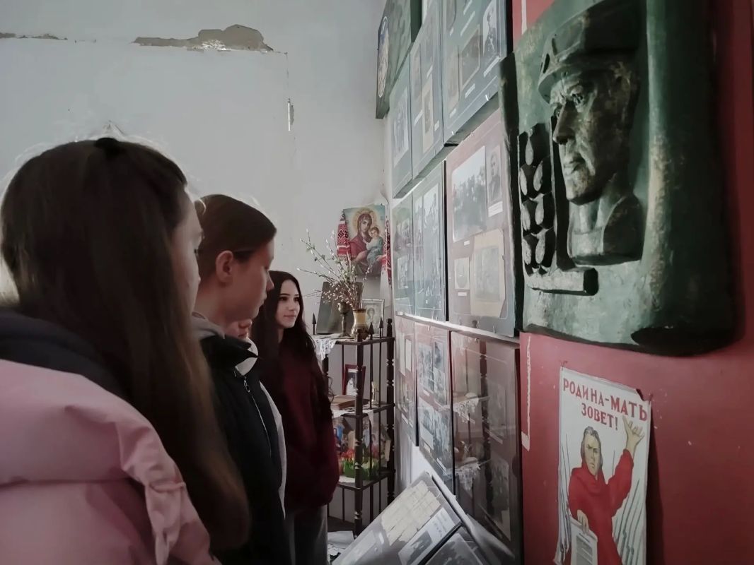 Музей моей Родины. Юнармеецы ВПК "Гвардеец" приняли участие в акции "Музей моей Родины"