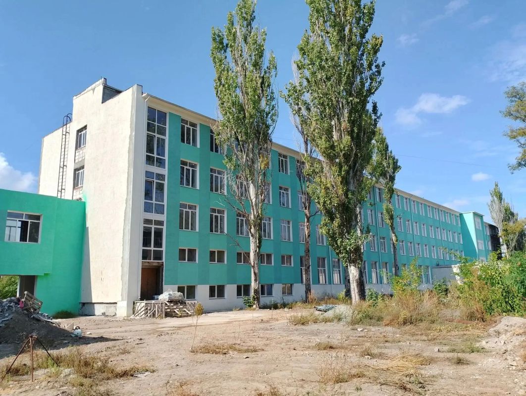 Восстановление Мариупольского электромеханического техникума на ул. Зелинского