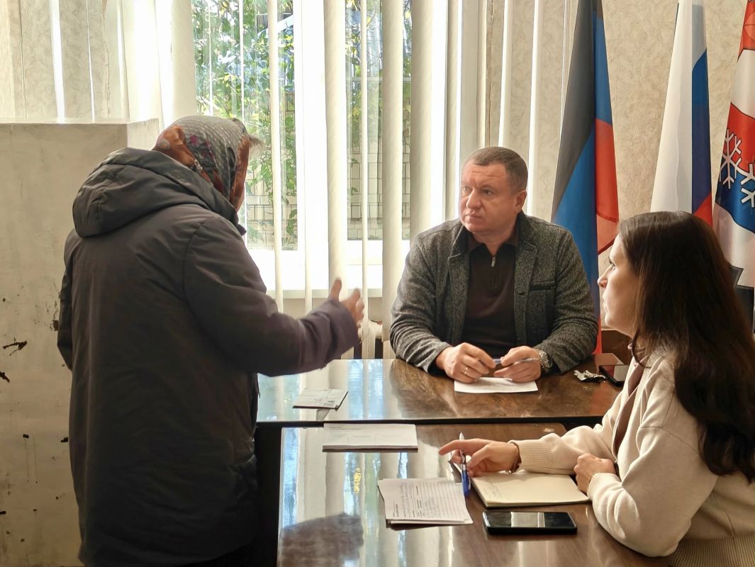 Глава Снежного ответил на вопросы жителей Глава Снежного ответил на вопросы жителей