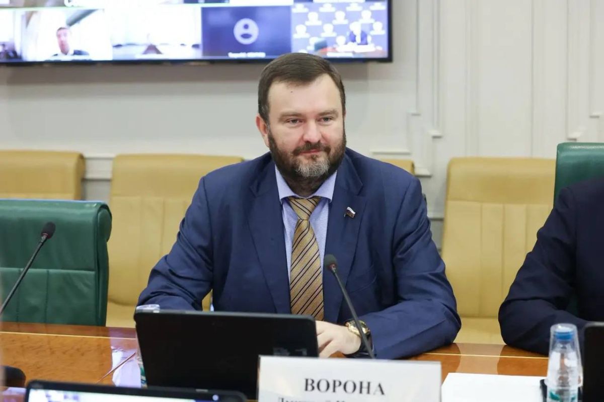 Александр Волошин: #работа_в_СФ. Сегодня в Совете Федерации совместно с депутатом Государственной Думы от Запорожской области Дмитрием Вороной провели совещание на тему «Реализация государственной политики и... Александр Волошин: #работа_в_СФ. Сегодня в Совете Федерации совместно с депутатом Государственной Думы от Запорожской области Дмитрием Вороной провели совещание на тему «Реализация государственной политики и...