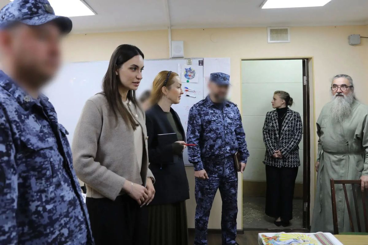 Таисия Чернявская: Уполномоченный по правам ребенка в Донецкой Народной Республике и Заместитель Председателя Общественной палаты ДНР посетили СИЗО-2 Таисия Чернявская: Уполномоченный по правам ребенка в Донецкой Народной Республике и Заместитель Председателя Общественной палаты ДНР посетили СИЗО-2