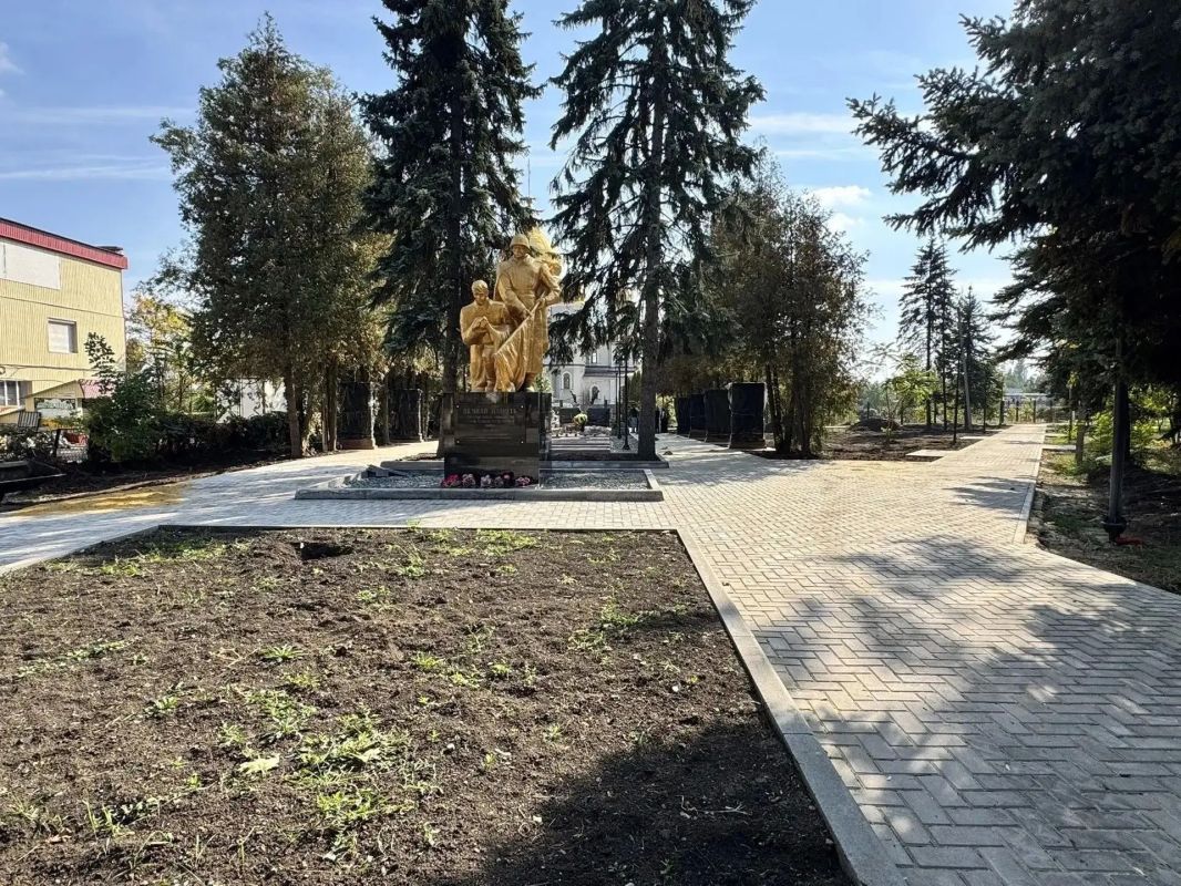 Александр Шатов: В Ждановке активно реализуется проект по созданию Аллеи памяти Героев Александр Шатов: В Ждановке активно реализуется проект по созданию Аллеи памяти Героев