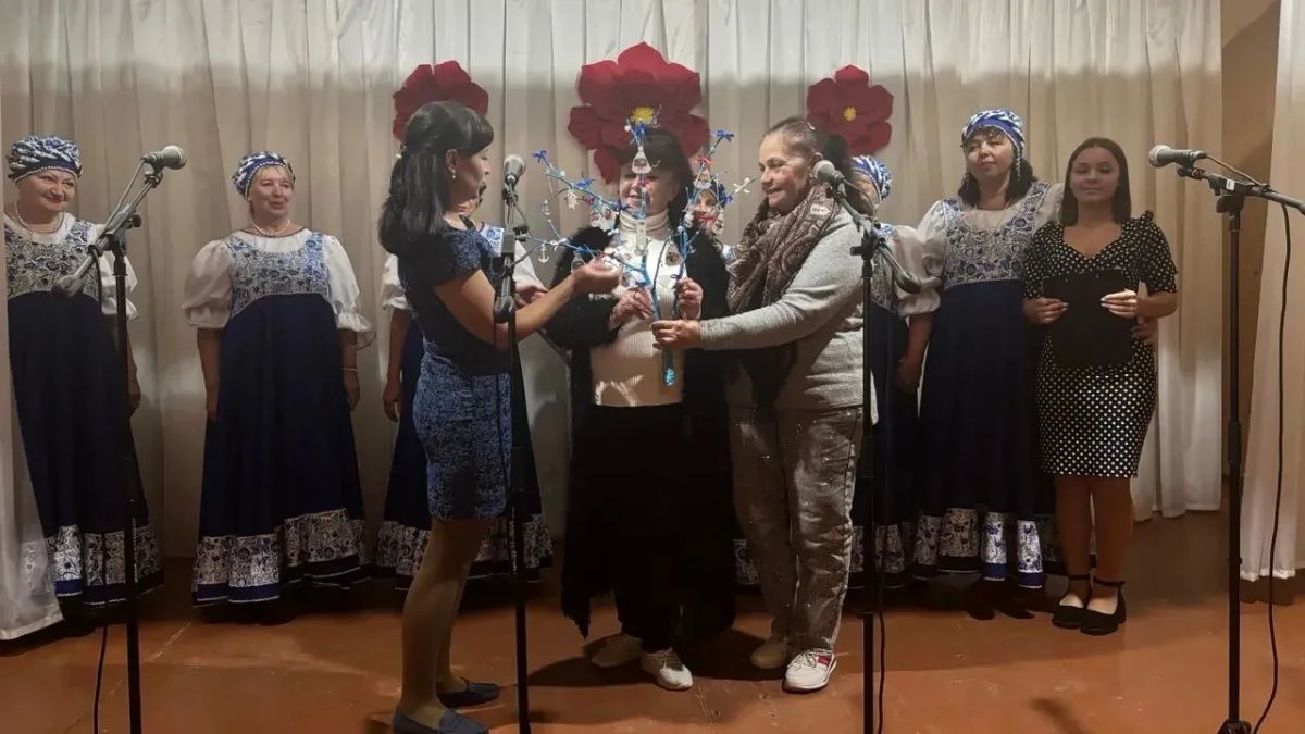 «Культура малой Родины»: Белосарайский СК передал ветвь «Дерева единства» «Культура малой Родины»: Белосарайский СК передал ветвь «Дерева единства»