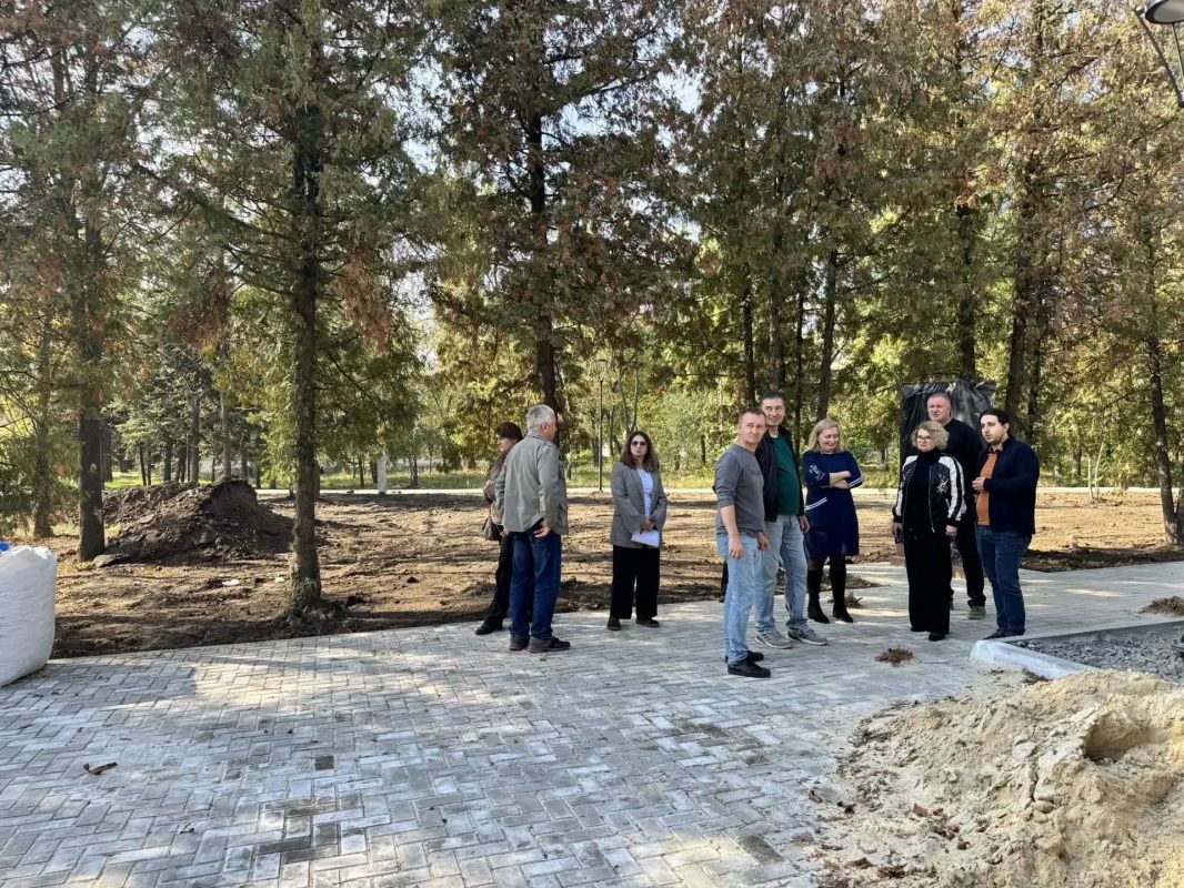 В Ждановке активно реализуется проект по созданию Аллеи памяти Героев В Ждановке активно реализуется проект по созданию Аллеи памяти Героев