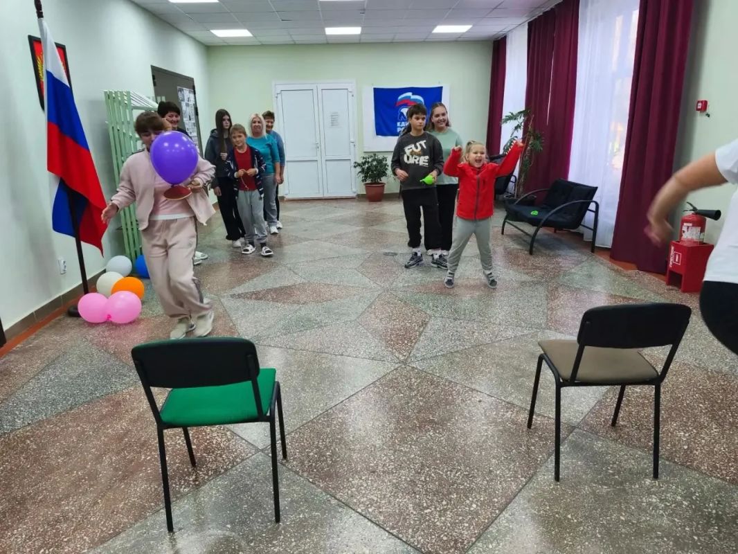В сельском клубе села Азовское состоялось спортивное мероприятие, приуроченное ко Дню рождения Президента Российской Федерации, — «Здоровое Отечество» В сельском клубе села Азовское состоялось спортивное мероприятие, приуроченное ко Дню рождения Президента Российской Федерации, — «Здоровое Отечество»