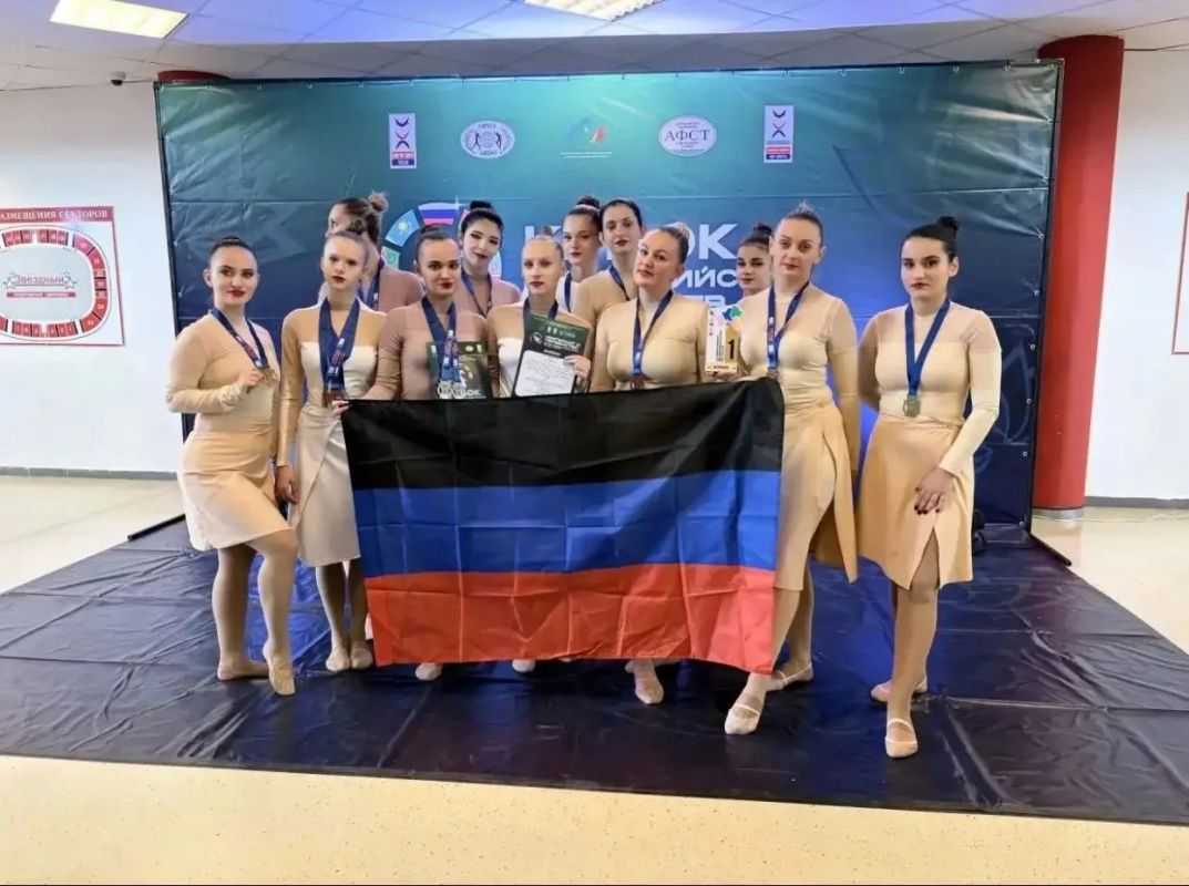 Команда Донецкой Народной Республики успешно выступила на Чемпионате и Первенстве Южного федерального округа по чир спорту и на фестивале чир спорта «Звёзды Каспия» (г. Астрахань) Команда Донецкой Народной Республики успешно выступила на Чемпионате и Первенстве Южного федерального округа по чир спорту и на фестивале чир спорта «Звёзды Каспия» (г. Астрахань)