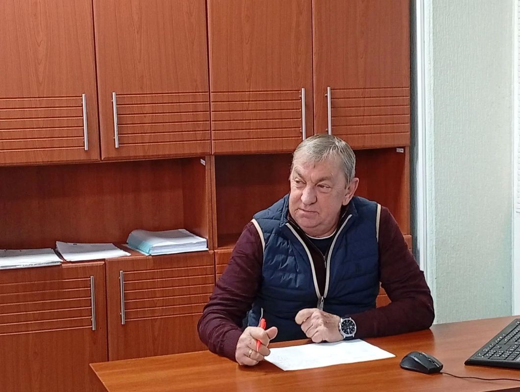Николай Руппель: Во время очередного личного приема в администрации округа рассмотрел обращения жителей микрорайона «Зорька», дома № 12а по улице Некрасова и улицы Щорса Николай Руппель: Во время очередного личного приема в администрации округа рассмотрел обращения жителей микрорайона «Зорька», дома № 12а по улице Некрасова и улицы Щорса
