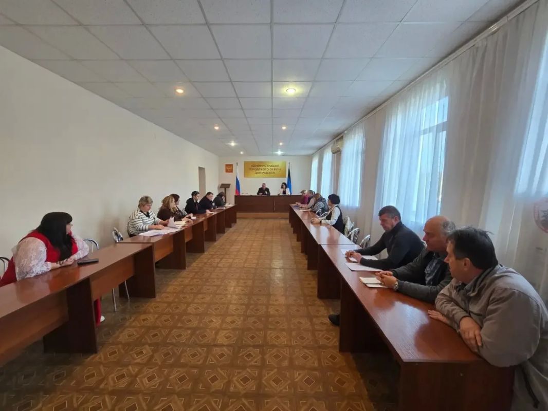 Плановое аппаратное совещание прошло с руководителями предприятий, организаций, учреждений города 06.10.2026 г Плановое аппаратное совещание прошло с руководителями предприятий, организаций, учреждений города 06.10.2026 г