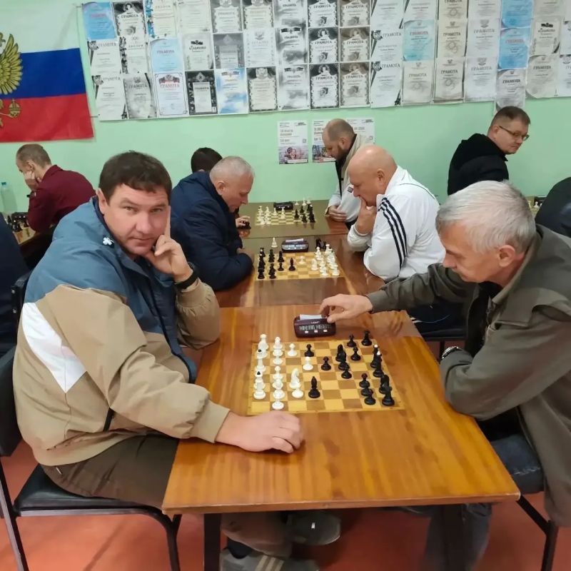 В ШШК «Интеллект» состоялся турнир по шахматам посвященный Дню Воссоединения России с Донбассом В ШШК «Интеллект» состоялся турнир по шахматам посвященный Дню Воссоединения России с Донбассом