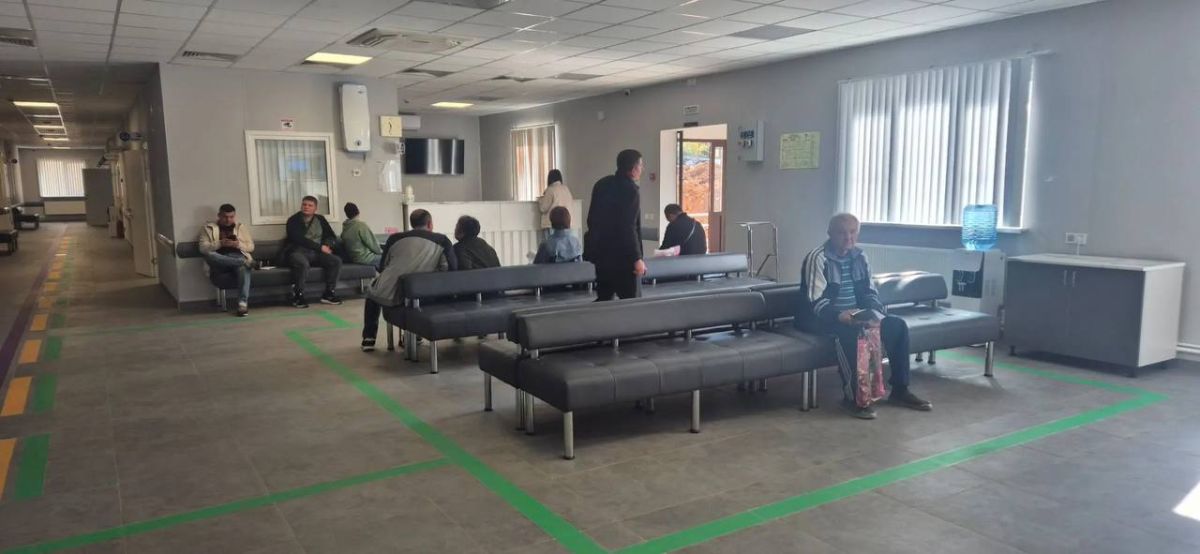 С начала года приёмным отделением экстренной медицинской помощи РКБ им. М.И. Калинина принято более 12 993 пациента С начала года приёмным отделением экстренной медицинской помощи РКБ им. М.И. Калинина принято более 12 993 пациента