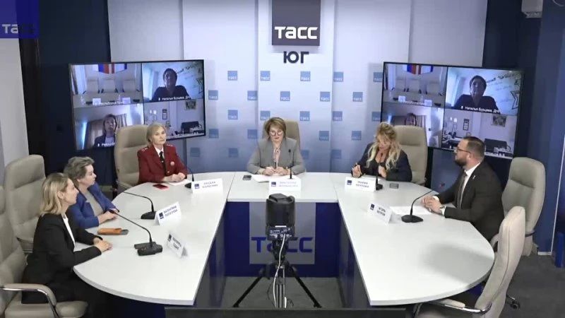 #Прямосейчас в Региональном информационном центре "ТАСС Юг" (г. Ростов-на-Дону) в формате телемоста Ростов — Донецк — Луганск — Симферополь проходит круглый стол, посвященный нововведениям учебного года 2026/27 в регионах...
