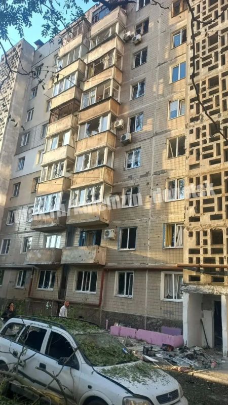 В Донецке в результате ночной атаки БПЛА ВСУ пострадала женщина В Донецке в результате ночной атаки БПЛА ВСУ пострадала женщина