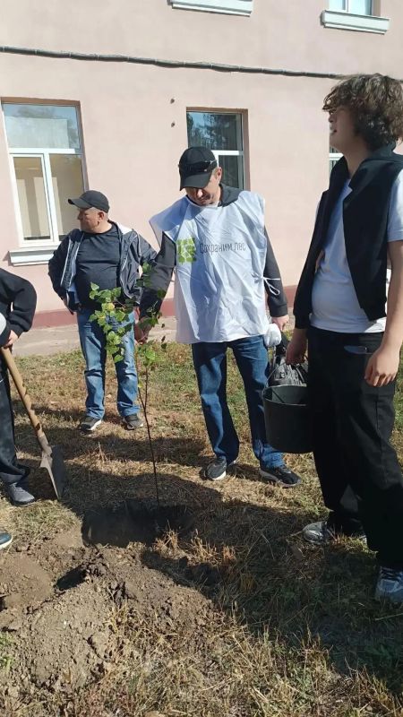 В Донецке прошло очередное мероприятие в рамках акции «Сохраним лес» В Донецке прошло очередное мероприятие в рамках акции «Сохраним лес»