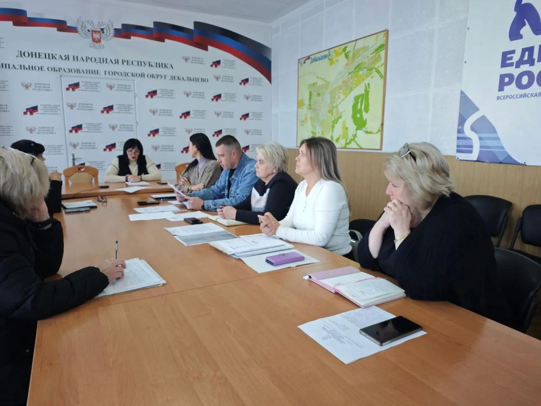 В Дебальцево устранят дублирование адресов объектов недвижимости В Дебальцево устранят дублирование адресов объектов недвижимости