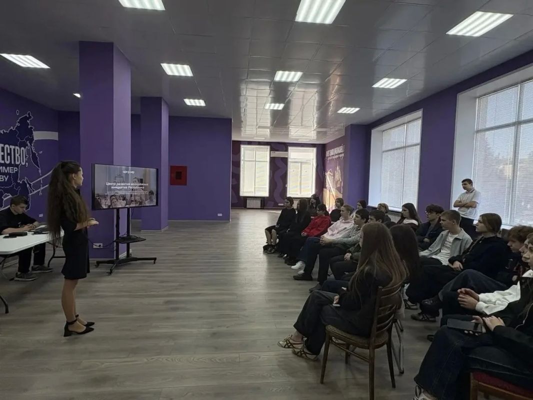 «Больше, чем работа», «Учиться в Донбассе»: девятиклассники на профориентационных мероприятиях «Больше, чем работа», «Учиться в Донбассе»: девятиклассники на профориентационных мероприятиях