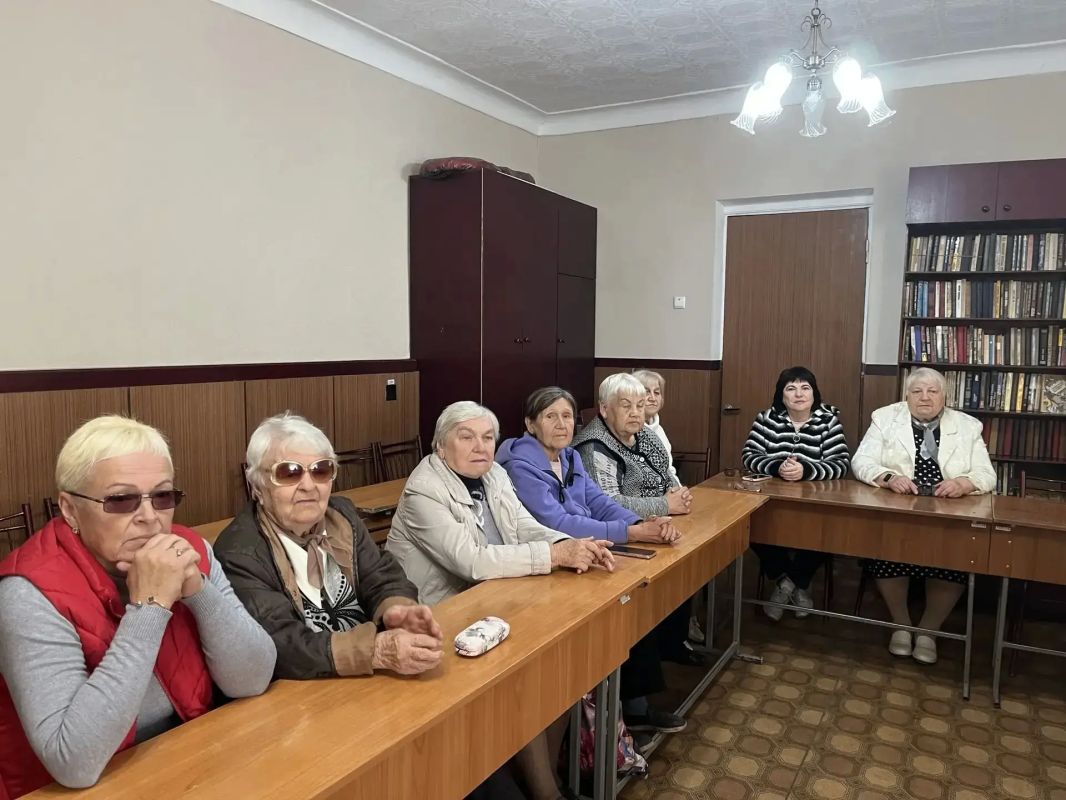 Душевное мероприятие «Под Покровом Богородицы: тепло родного края и пухового платка» Душевное мероприятие «Под Покровом Богородицы: тепло родного края и пухового платка»