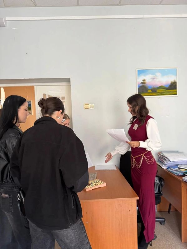 Юристы ДонГУ провели для первокурсников квест «Код Юстиниана» Юристы ДонГУ провели для первокурсников квест «Код Юстиниана»