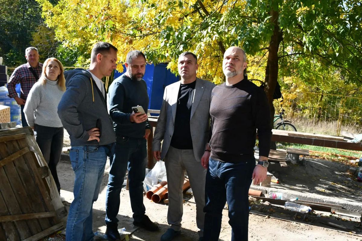 Рабочий визит Министра здравоохранения ДНР в Дебальцево Рабочий визит Министра здравоохранения ДНР в Дебальцево