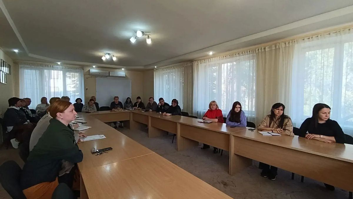 Наталья Бегуненко: Первый заместитель руководителя Управы Петровского района Плахутин Юрий Иванович провел с сотрудниками Управы района обучающий семинар, посвященный вопросам гражданской обороны и организации действий при... Наталья Бегуненко: Первый заместитель руководителя Управы Петровского района Плахутин Юрий Иванович провел с сотрудниками Управы района обучающий семинар, посвященный вопросам гражданской обороны и организации действий при...