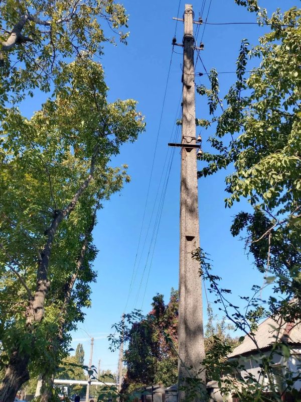 Нижегородские подрядчики продолжают обновление электрических сетей в Харцызске Нижегородские подрядчики продолжают обновление электрических сетей в Харцызске