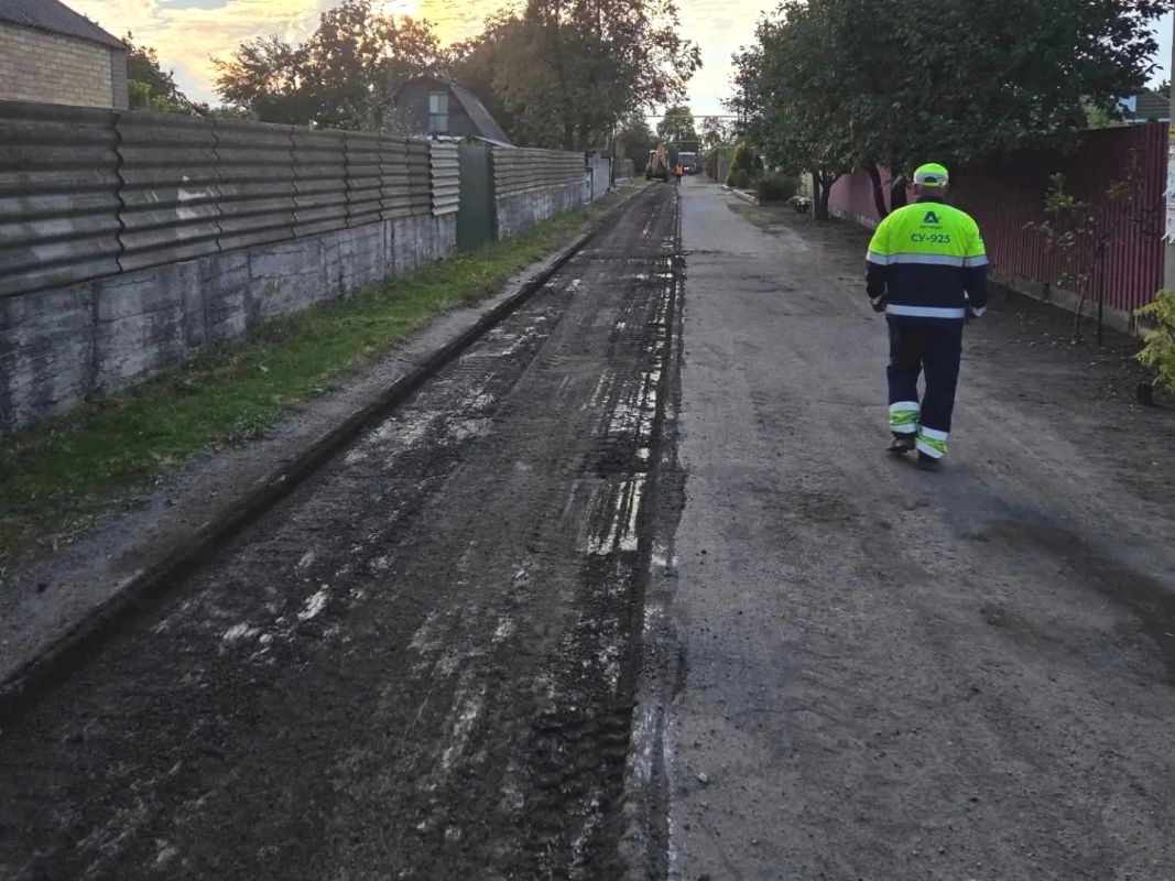 При поддержке региона-шефа в Кировском приведут к нормативу еще один дорожный участок