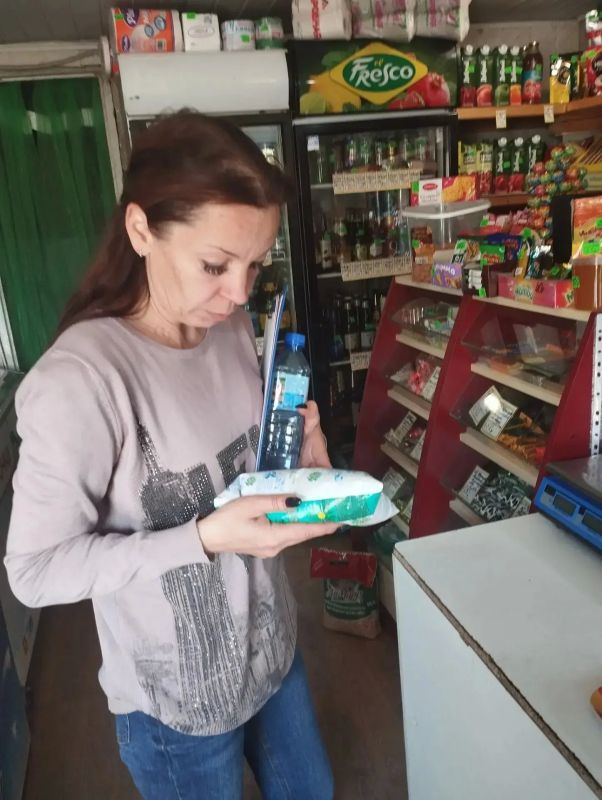 Наталья Бегуненко: В Петровском районе проведен плановый рейд по проверке соблюдения правил торговли и санитарных норм Наталья Бегуненко: В Петровском районе проведен плановый рейд по проверке соблюдения правил торговли и санитарных норм