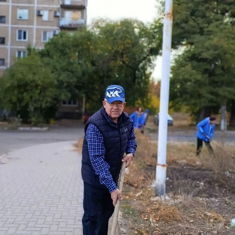 Наталья Бегуненко: Сегодня, 10 октября в рамках проекта «Городская среда», реализуемого Всероссийской Политической Партией «Единая Россия» в Петровском районе города Донецка прошел субботник Наталья Бегуненко: Сегодня, 10 октября в рамках проекта «Городская среда», реализуемого Всероссийской Политической Партией «Единая Россия» в Петровском районе города Донецка прошел субботник