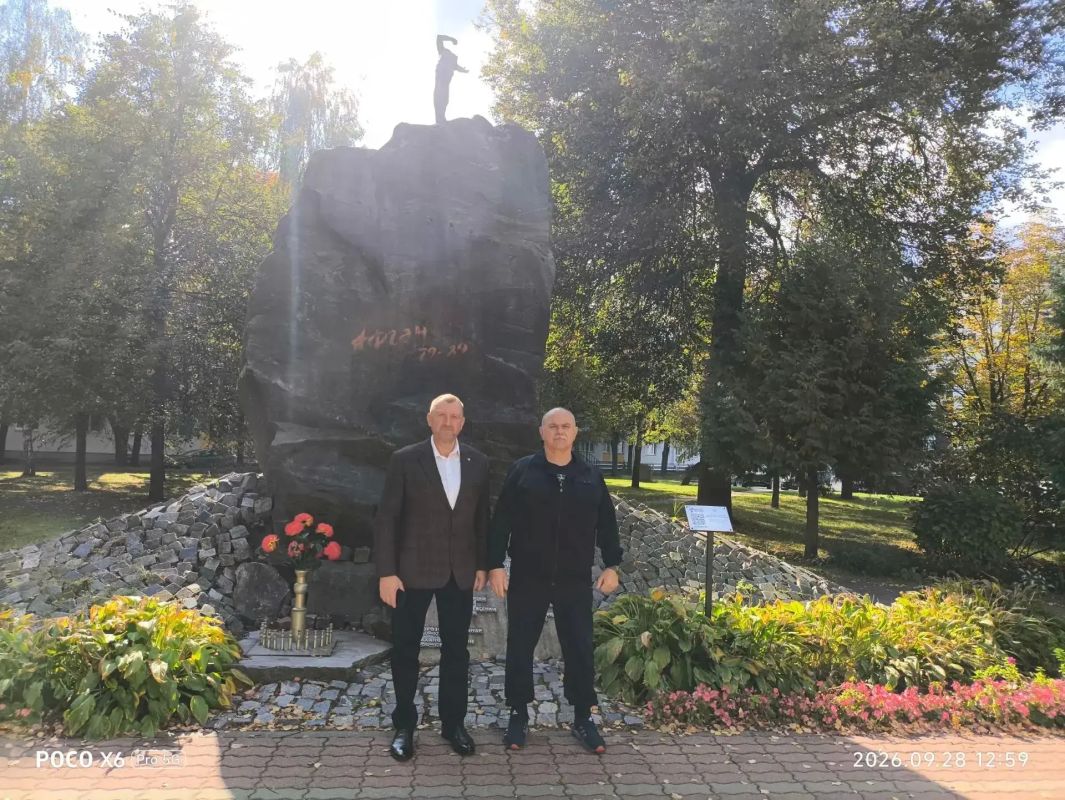 Дмитрий Огилец: 28 сентября 2026 года председатель Макеевской городской организации РСВА и СВО Семёнов Р.Г., находясь в частной поездке в Республике Беларусь провёл рабочую встречу с председателем Барановичской городской... Дмитрий Огилец: 28 сентября 2026 года председатель Макеевской городской организации РСВА и СВО Семёнов Р.Г., находясь в частной поездке в Республике Беларусь провёл рабочую встречу с председателем Барановичской городской...