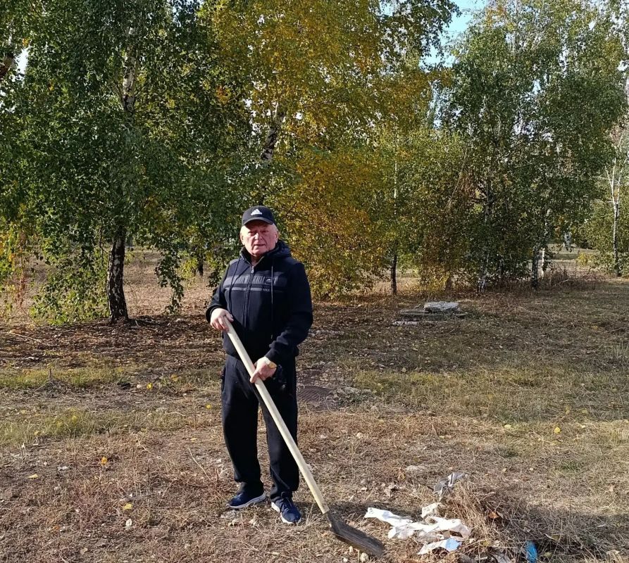 Наталья Бегуненко: Сегодня, 10 октября в рамках проекта «Городская среда», реализуемого Всероссийской Политической Партией «Единая Россия» в Петровском районе города Донецка прошел субботник Наталья Бегуненко: Сегодня, 10 октября в рамках проекта «Городская среда», реализуемого Всероссийской Политической Партией «Единая Россия» в Петровском районе города Донецка прошел субботник