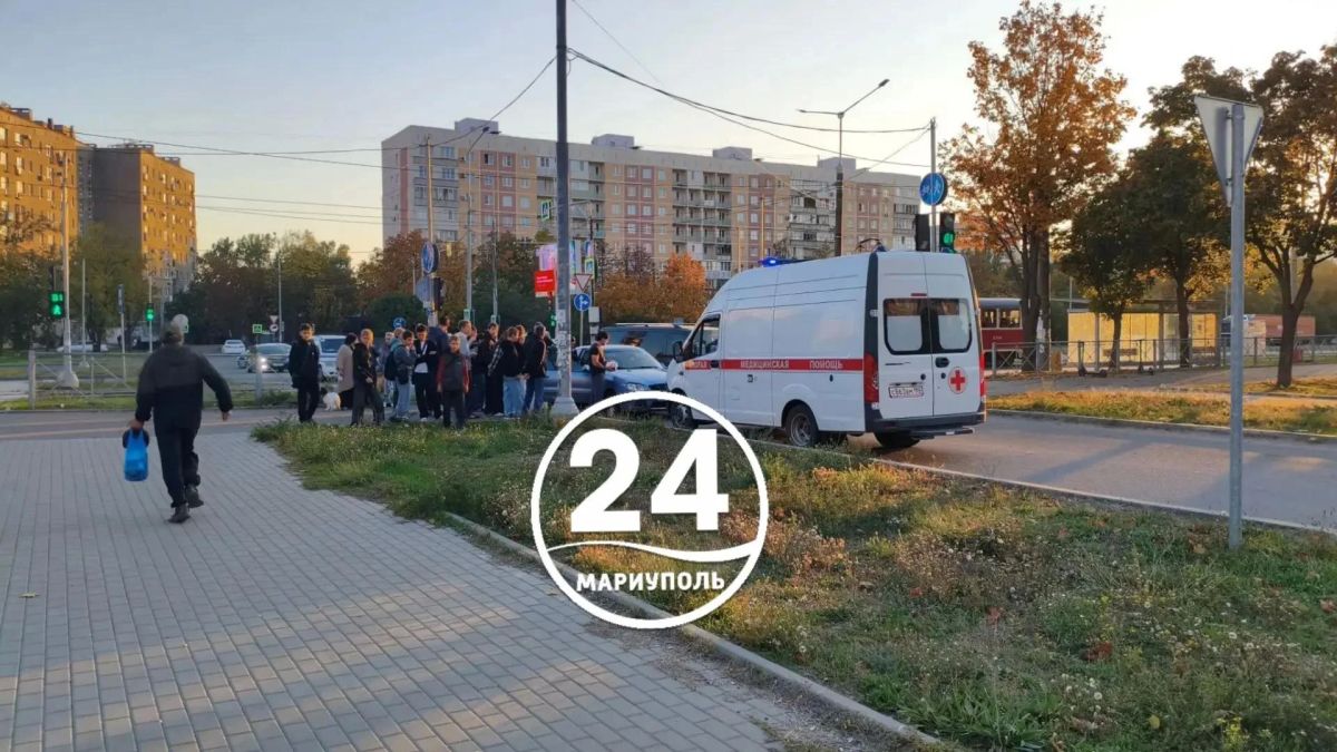 ДТП с пострадавшими произошло на перекрёстке бульвара Шевченко и улицы 9-й Авиадивизии в Мариуполе ДТП с пострадавшими произошло на перекрёстке бульвара Шевченко и улицы 9-й Авиадивизии в Мариуполе