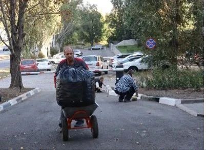 СУББОТНИК В «ДОНБАССТЕПЛОЭНЕРГО»: С ЗАБОТОЙ И ОТВЕТСТВЕННОСТЬЮ О РЕСПУБЛИКЕ СУББОТНИК В «ДОНБАССТЕПЛОЭНЕРГО»: С ЗАБОТОЙ И ОТВЕТСТВЕННОСТЬЮ О РЕСПУБЛИКЕ
